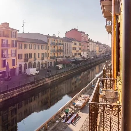Romantic Flat On Navigli River By Easylife * 밀라노
