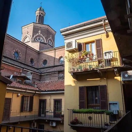 Romantic Flat On Navigli River By Easylife 아파트 밀라노