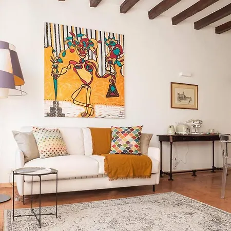 Romantic Flat On Navigli River By Easylife Lejlighed