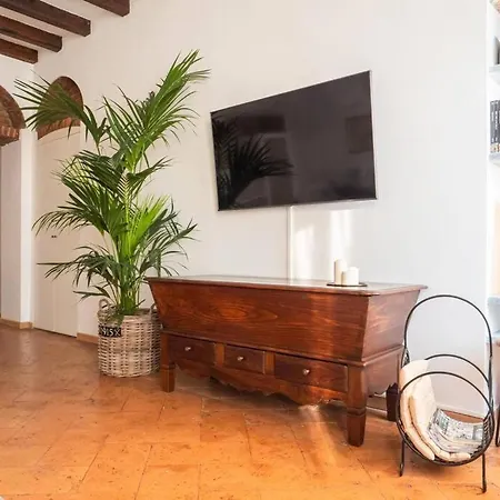 Romantic Flat On Navigli River By Easylife Lejlighed *